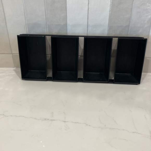 Vintage Industrial Steel 4 Mini-Loaf Baking Pans from Bakers Edge - Picture 3 of 8